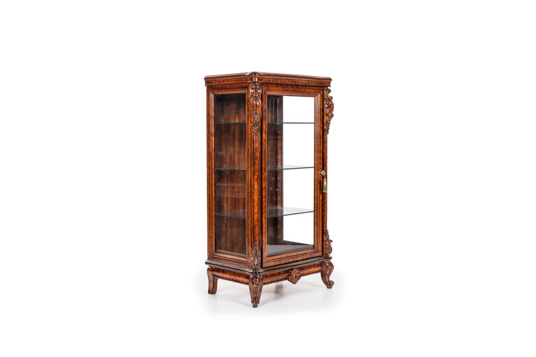 ITALO-Short-Display-cabinet